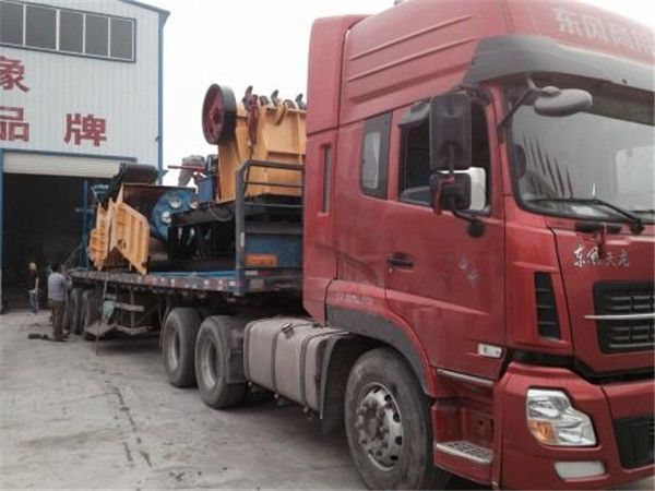 1600型<a href='http://www.guanzuimeinv.cn' target='_blank'><span>金屬破碎機(jī)</span></a>發(fā)貨