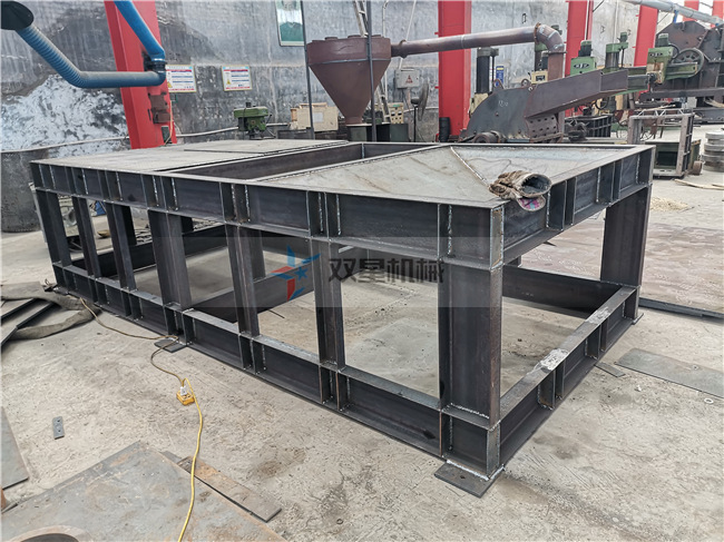 <a href='http://www.guanzuimeinv.cn/psxl/4.html' target='_blank'><span>廢鋼破碎機</span></a>廠家生產(chǎn)車間