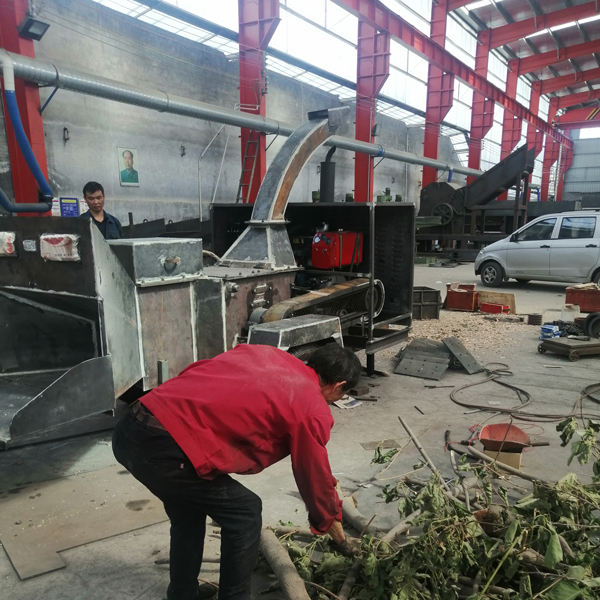 廢鋼破碎機(jī)有何優(yōu)勢和特點(diǎn)，它是如何成為主流的金屬破碎機(jī)呢？