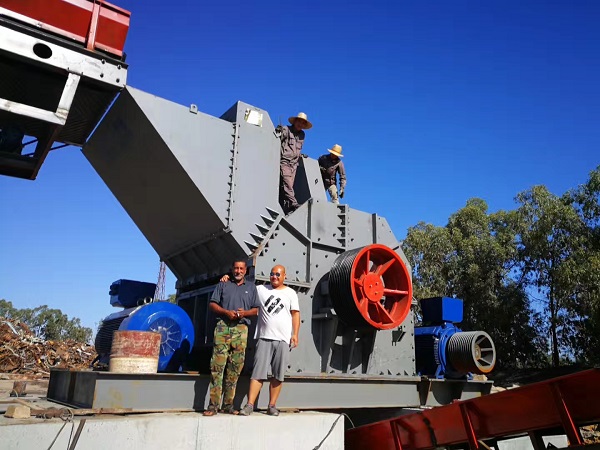 <a href='http://www.guanzuimeinv.cn/psxl/4.html' target='_blank'><span>廢鋼破碎機</span></a>在生產(chǎn)中如何應對產(chǎn)生的粉塵？