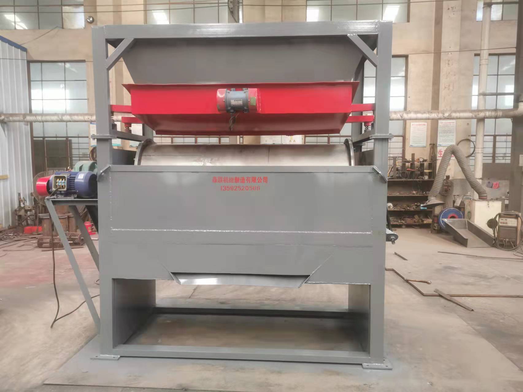 干式<a href='http://www.guanzuimeinv.cn/scxc/1248.html' target='_blank'><span>磁選機(jī)</span></a> 干式磁選機(jī)